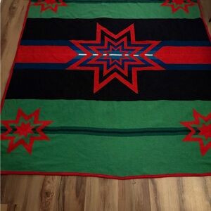 Pendleton Beaver State Sioux Star Woolen Blanket